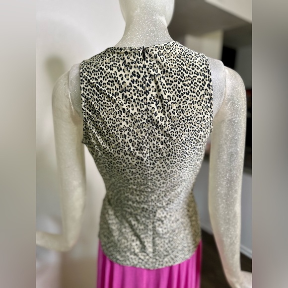 Mark Wong Nark Women’s Sleeveless Leopard Print Top. Size Small - Picture 10 of 16